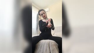 Thinking of you cuming on my face ?