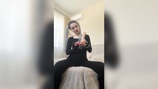Thinking of you cuming on my face ?