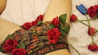 Solo tattooed dad brings you roses
