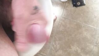 Watch me cum all over myself