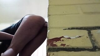 I put the sex tool standing up
