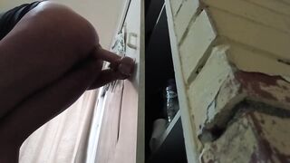 I put the sex tool standing up