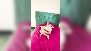 EBONY YOUNG WOMAN MASTURBATING