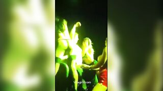 6 Beauty Vna Lapdance