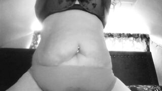 Sensual sunshine massages busty bod