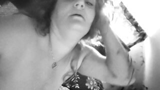 Sensual sunshine massages busty bod