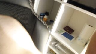 Andyvans livecam male, appartment office, Belgium 2021 june, eating stripped.