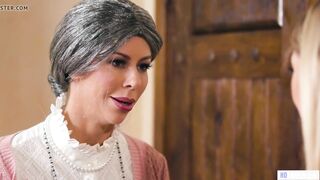 Stepmom Finds The Way To Her Ex StepDaughter