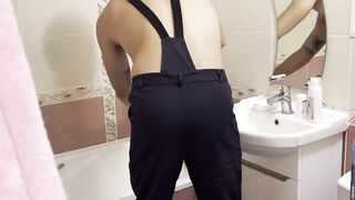 I got preggy by the plumber! He came right inside me!