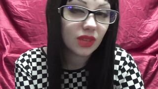 Cuckolding you my naive slave