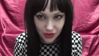 Cuckolding you my naive slave