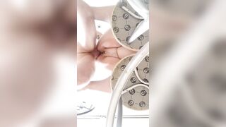 Full cunt of cum after a worthwhile sex with a chubby woman