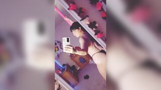 biiyla shows off the big ass on taut rope