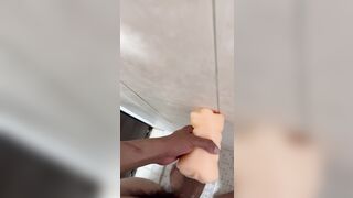 Me mssturbo con juguéte sexual