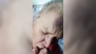 Sexy MILF Sucking Some Wang!