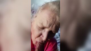 Sexy MILF Sucking Some Wang!