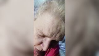 Sexy MILF Sucking Some Wang!
