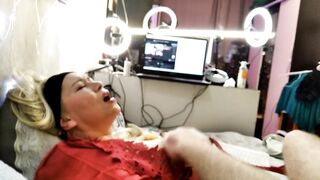 Golden-haired Older stepmom has nipples orgasm & pussyfucking close up!