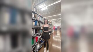 Shop & Fuck (Teen Doesn’t Wear Panties Around Grocery Store)