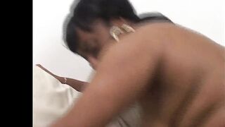 Overweight black woman with a big booty has her twat hairless before fucking