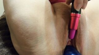 Sexy MILF Double Vibration
