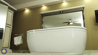 Hawt Mature Woman Carla S. Masturbates in Bathroom