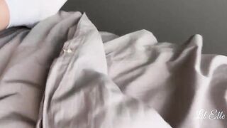 Virgin vs MILF: She Took My first Load DEEP Inside Her Cunt!