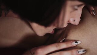 Frozen Gals Compilation - Lesbian Tribbing & Squirting