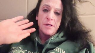 Sneezing Femdom-goddess Congested Behind-the-scenes Hotel Bed Confessional