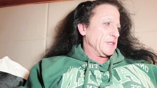 Sneezing Femdom-goddess Congested Behind-the-scenes Hotel Bed Confessional