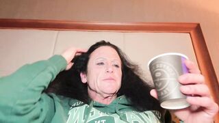 Sneezing Femdom-goddess Congested Behind-the-scenes Hotel Bed Confessional