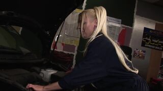 Hot golden-haired wench in pink fishnets enjoy in the screwing by the car