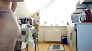 Hot Sexydea Fingering Herself on Live Web camera