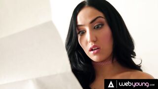 Hot Blonde Kenzie Reeves Turns Friendship With Naturally Stacked Jade Baker & Into Steamy Scissoring