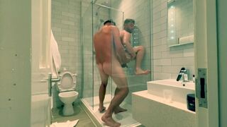 Hawt Shower Screw
