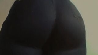 Plump Booty Jean Fitting