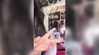 Need someone to lick my pussy properly ?