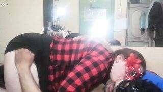 kissing and touching my girlfriend very captivating