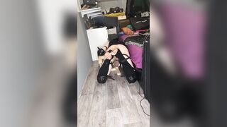 bedsto daybed sex-toy in muzzel humping wand