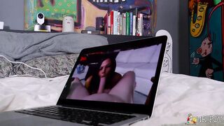 Playgirl Gives Her New Roomie A Sexy Show