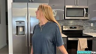Sexy Cheating Girlfriend Bangs Me Home Alone - Khloe Kapri - FantasyPOV