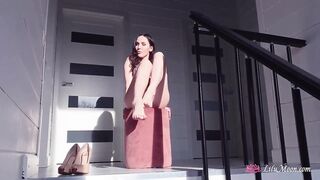 Slutty Doxy Enjoys Footjob and Anal Sex till Creampie