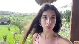 Angel Asks Waiter to Cover Her Face with Cum in Public Cafe to Eat Burger