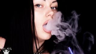 Fleshly smokin' & lip fetish & lipstick tease