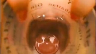 Mature BBW gaping snatch and masturbating
