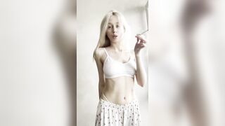 Make me moan during the time that I smoke slow ?