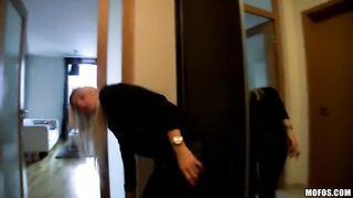 Public Pickups - Big Tit Czech Mia Hotty Spreads Legs & Gets Twat Smashed by Martin for a Quick Mony
