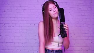 ASMR Mouth Sounds & Heavy Breathing ? Hand Movements for Intense Tingles