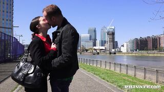 French Chick Has an Ass-Gasm in London
