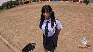 I pick up a schoolgirl from Carabayllo on my motorcycle, and I cum in her booty (POV)